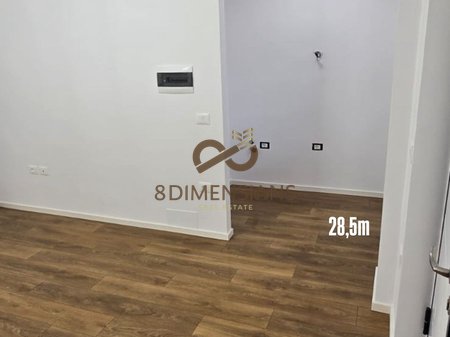 Shitet Garsonjere me hipoteke te Rruga Sulejman Delvina prane Ish Diplomat 1 (D811Z-1)