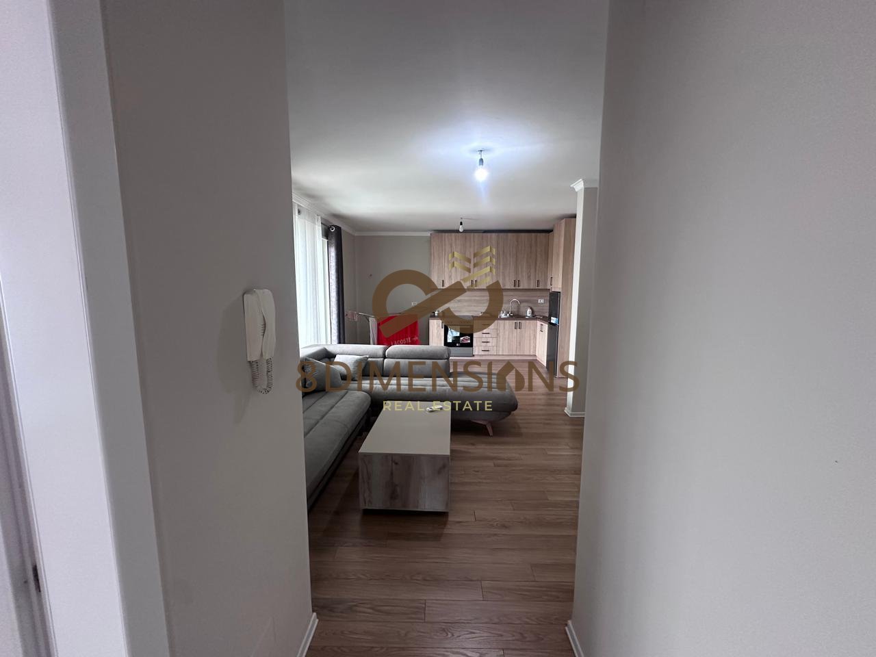 Appartamento 2+1 con balcone in affitto nella zona del Lago Secco - Tirana