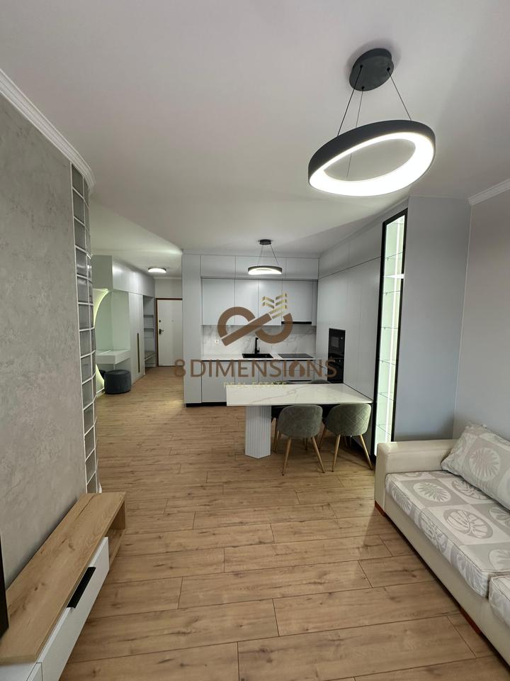 Jepet me qera Apartament 2+1+2+ Ballkon  ne zonen e Don Boskos prane Kompleksit Vizion Plus  (D8242A-88)