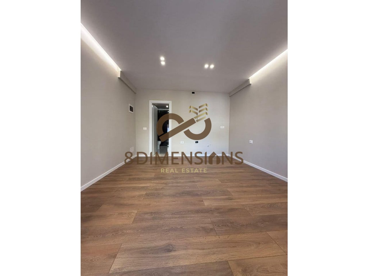 Renovated office space for rent on Elbasan Street (D821A-9)