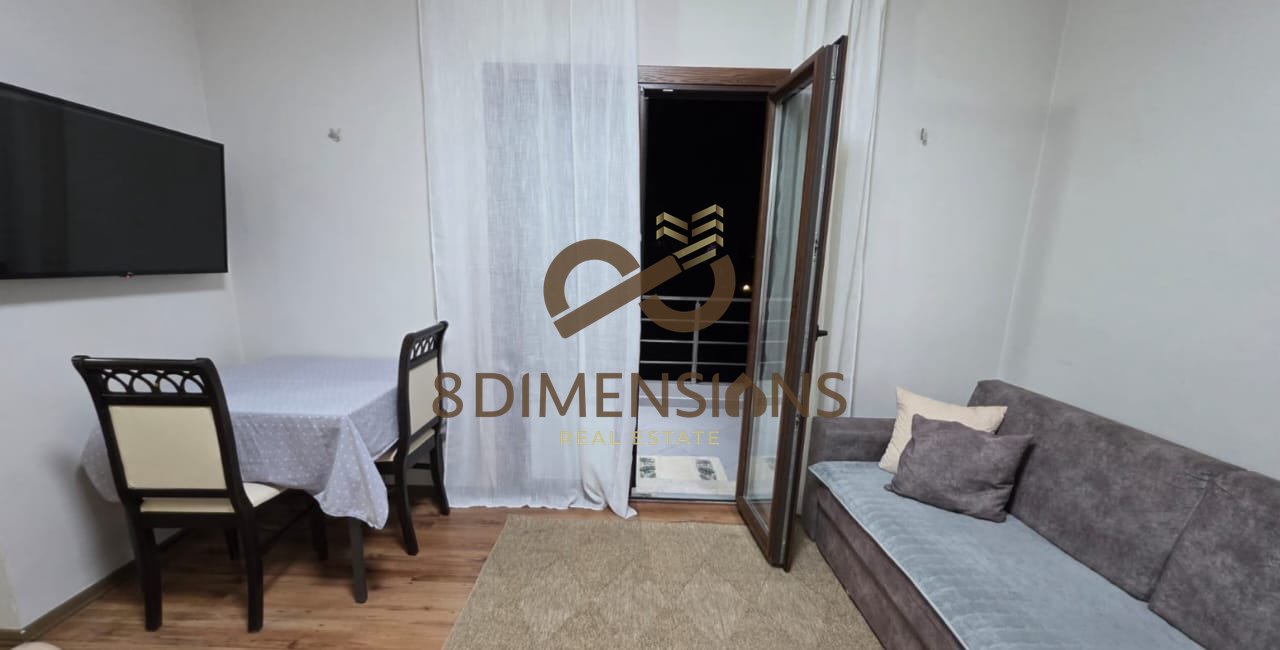 Apartament 1+1 me qera ne Rrugen e Elbasnit prane Ambasades Kuvajtit (ID D8241A-92 )