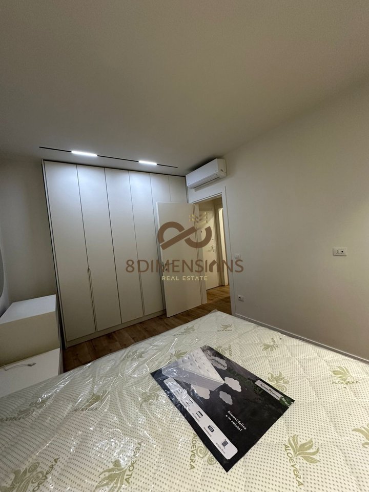 Apartament modern 1+1 afer me stcionin e Trenit - Bulevardi Ri (D8241A-94)
