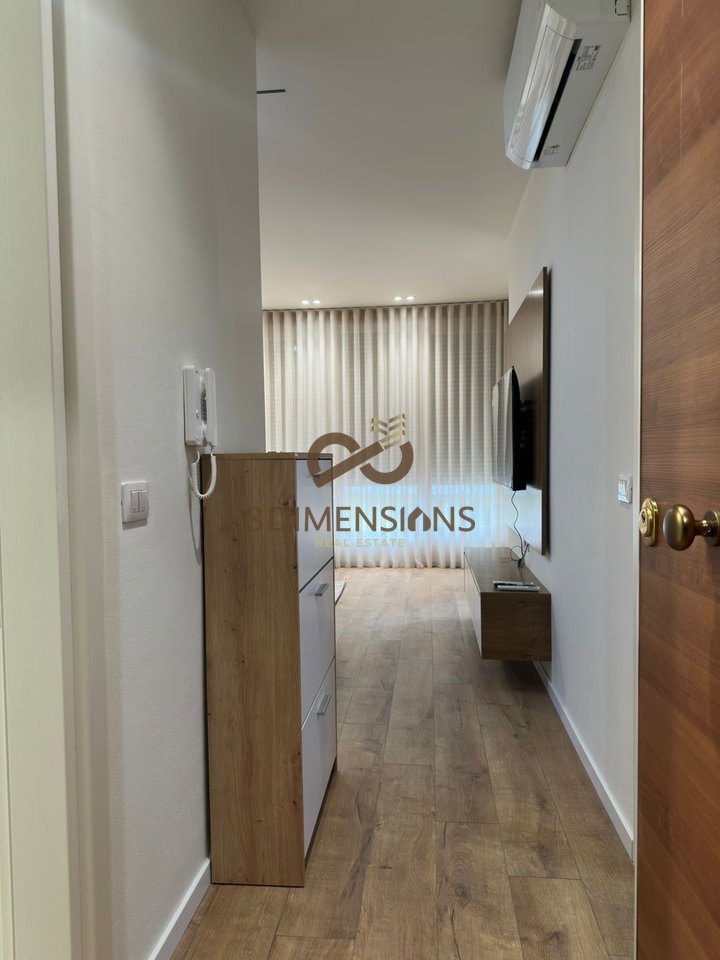 Apartament modern 1+1 afer me stcionin e Trenit - Bulevardi Ri (D8241A-94)