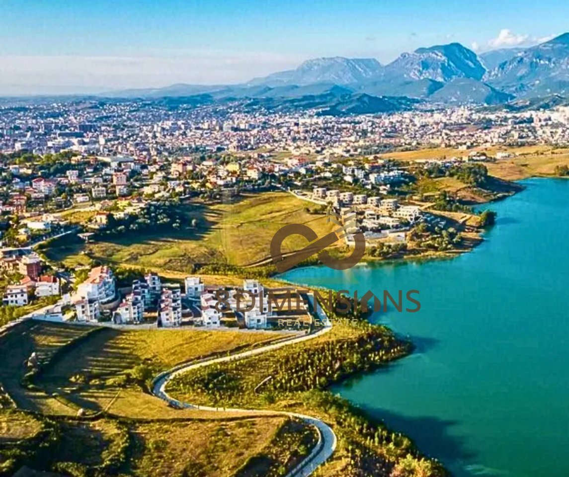 SHITET SUPER APARTAMENT 3+1+2 PRANE LIQENIT TE FARKES, PRANE QETESISE ABSOLUTE DHE GJELBERIMIT!!!(D8143A-15)