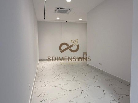 SHITET DYQAN ME SUPER CMIM SHUME PRANE QENDRES SE TIRANES (D815A-23)