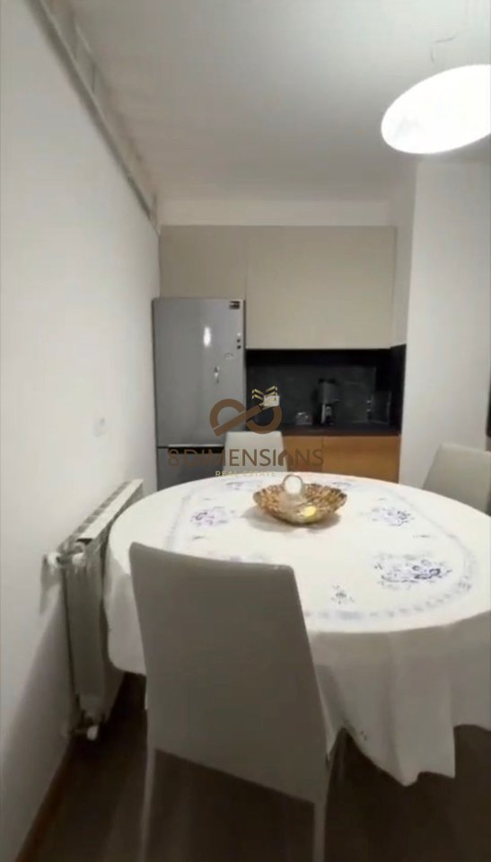 Jepet me qera Apartament 2+1  te Rruga Sales  (D8242A-102)