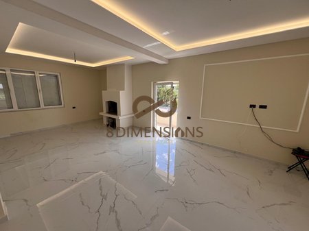 Jepet me qera Vile individuale 2-kateshe ne Farke  prane TEG (ID D829A-9)