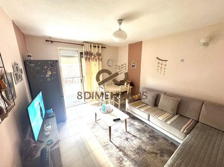 Apartament 2+1 per shitje ne bllok, prane librit universitar (ID D8142Z-11)