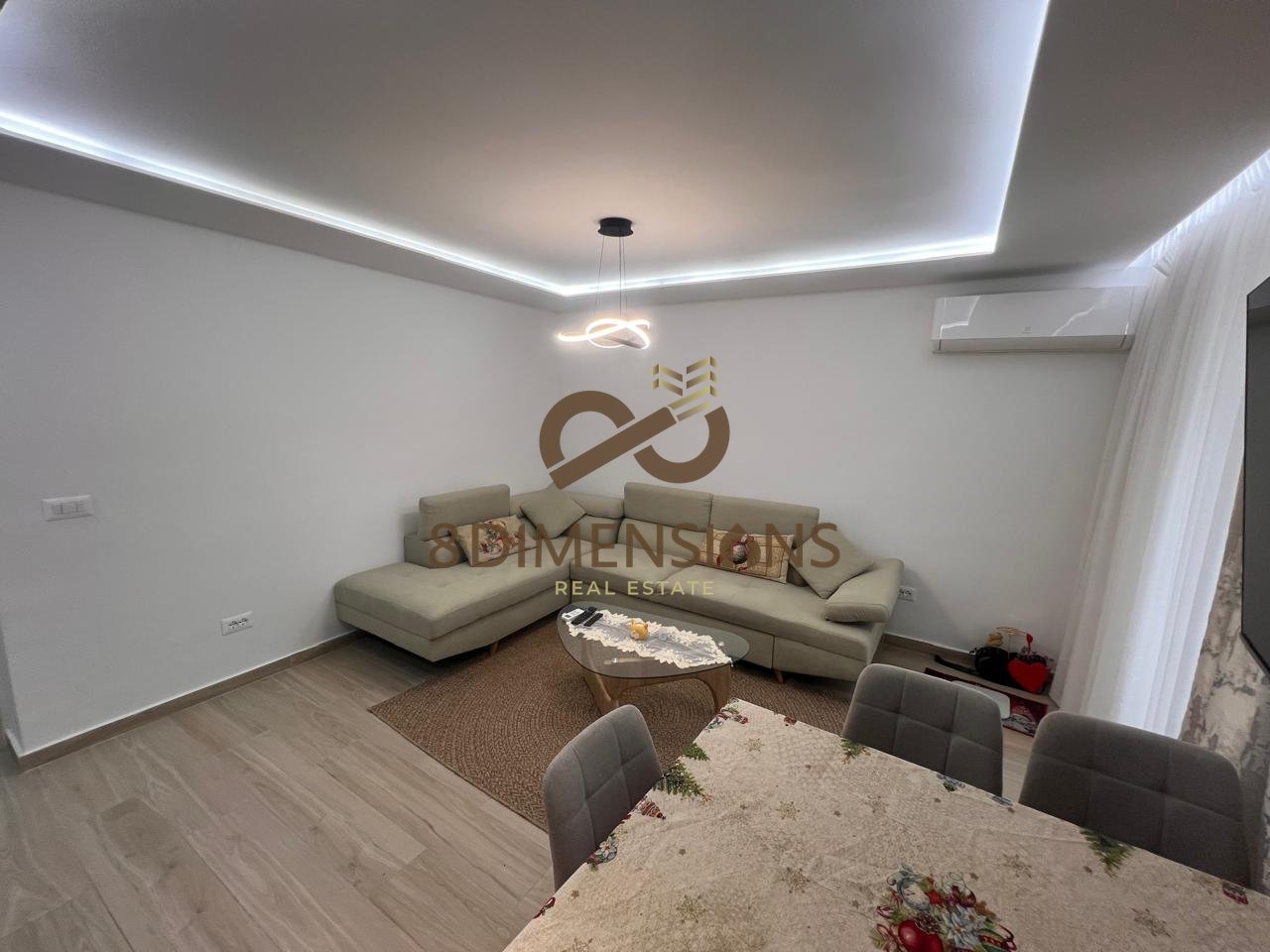 Apartament Luksoz 2+1 ne shitje  tek Brryli  brenda Unaze ne Tirane (ID D8142Z-12 )