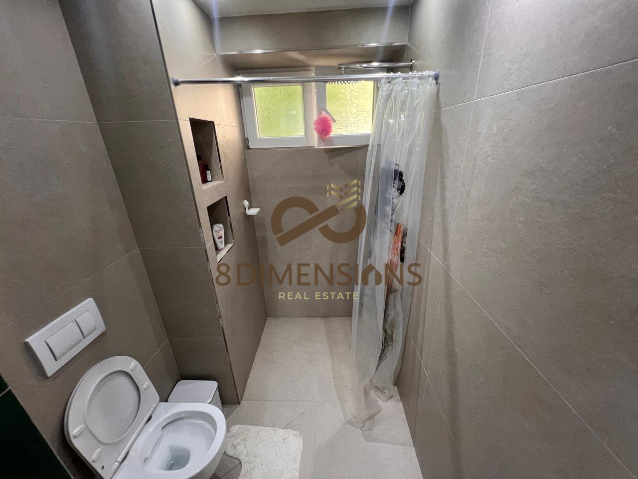 Apartament Luksoz 2+1 ne shitje  tek Brryli  brenda Unaze ne Tirane (ID D8142Z-12 )