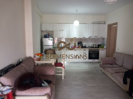 Vendesi appartamento 2+1 in Via Teodor Keko vicino all'Hotel Marinaj (D8142A-74)