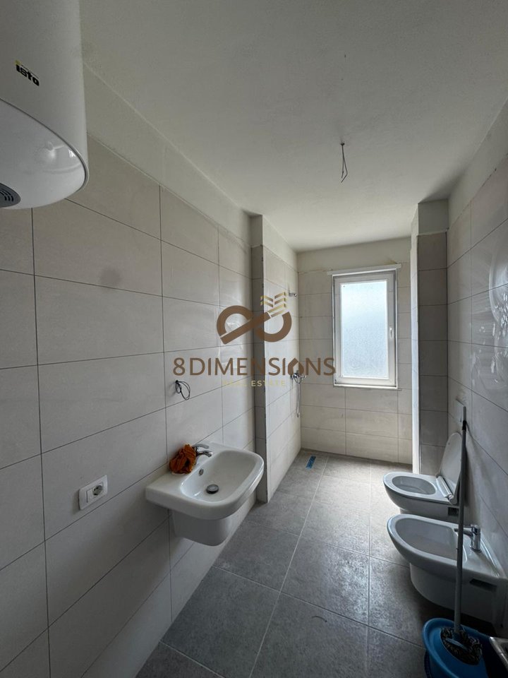 Jepet me qera Apartament  2+1 te Univers City (D8242A-114)