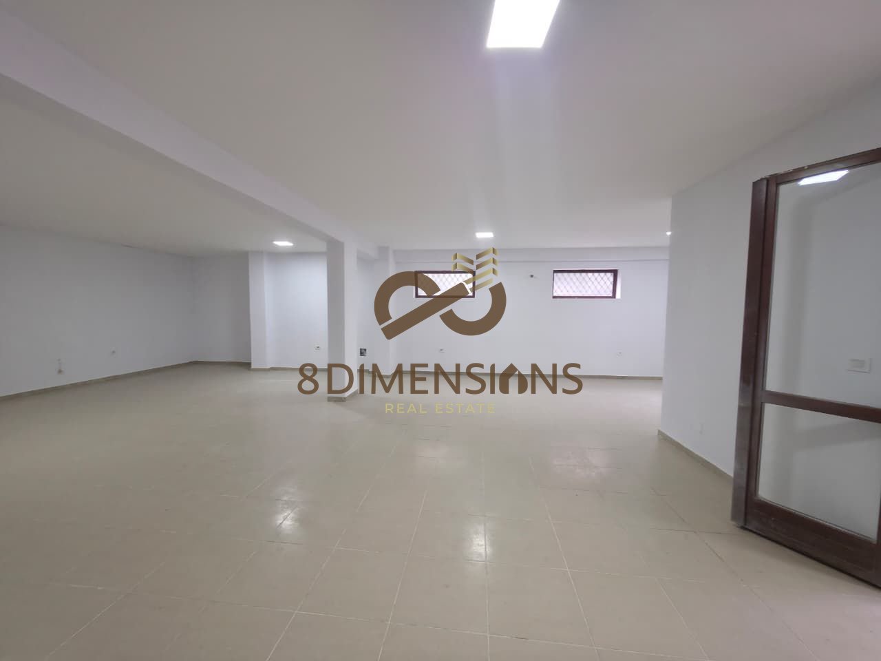 Commercial Space for Rent, Shop in Liqen Te Thate near the Botanical Garden