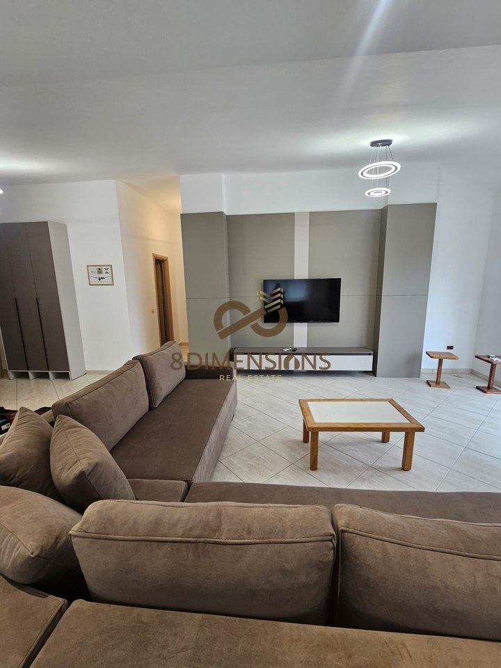 Apartament 2+1+2 tualete me qera ne Fresk, prane Restorant Qesarakes(ID D8242A-115)