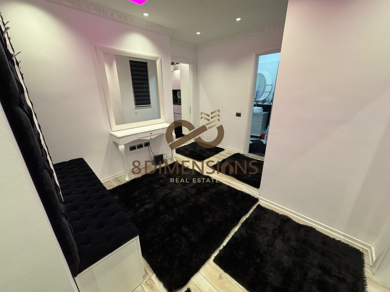 Shitet Apartament luksoz 2+1 ne zonen e Freskut (ID D8142A-143)
