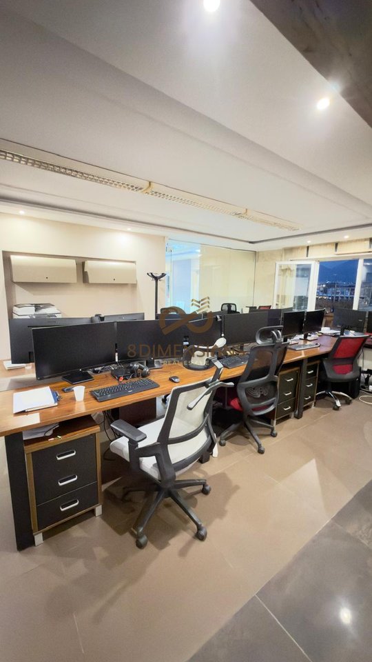 Office Space for Rent – Paris Commune, near Kristal Center in Tirana( ID D828A-44 )