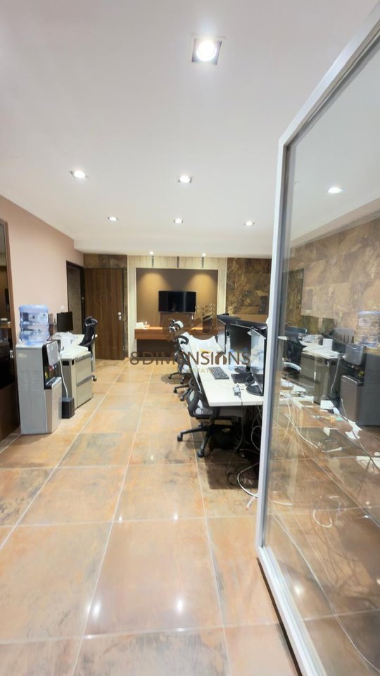Office Space for Rent – Paris Commune, near Kristal Center in Tirana( ID D828A-44 )