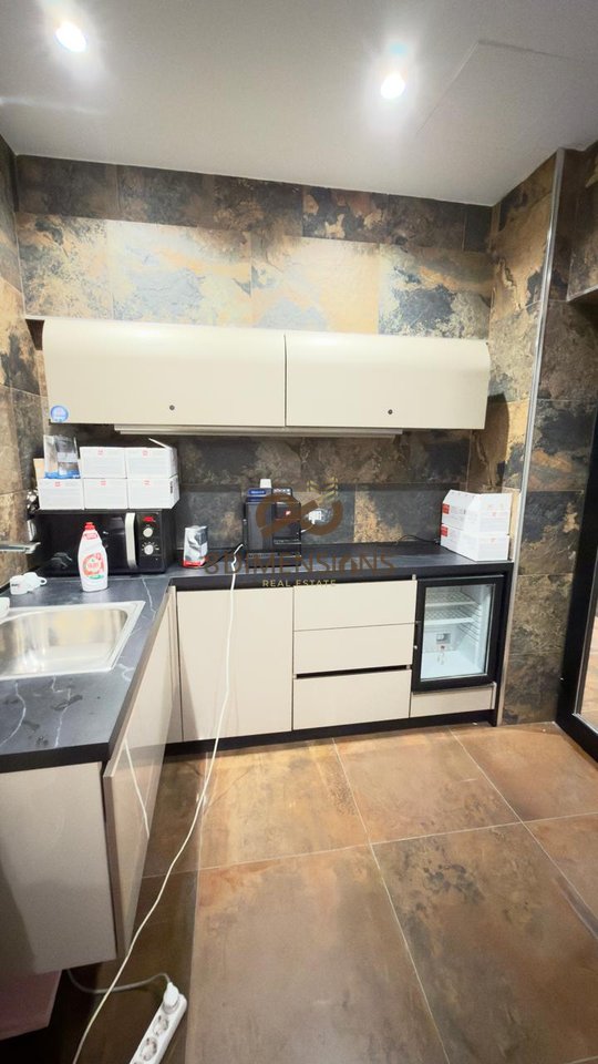 Office Space for Rent – Paris Commune, near Kristal Center in Tirana( ID D828A-44 )