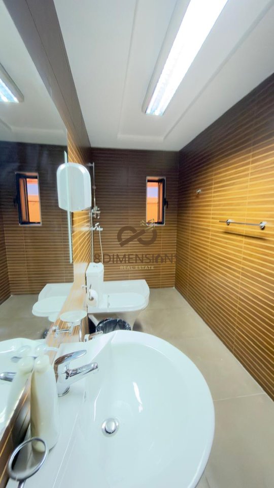 Office Space for Rent – Paris Commune, near Kristal Center in Tirana( ID D828A-44 )