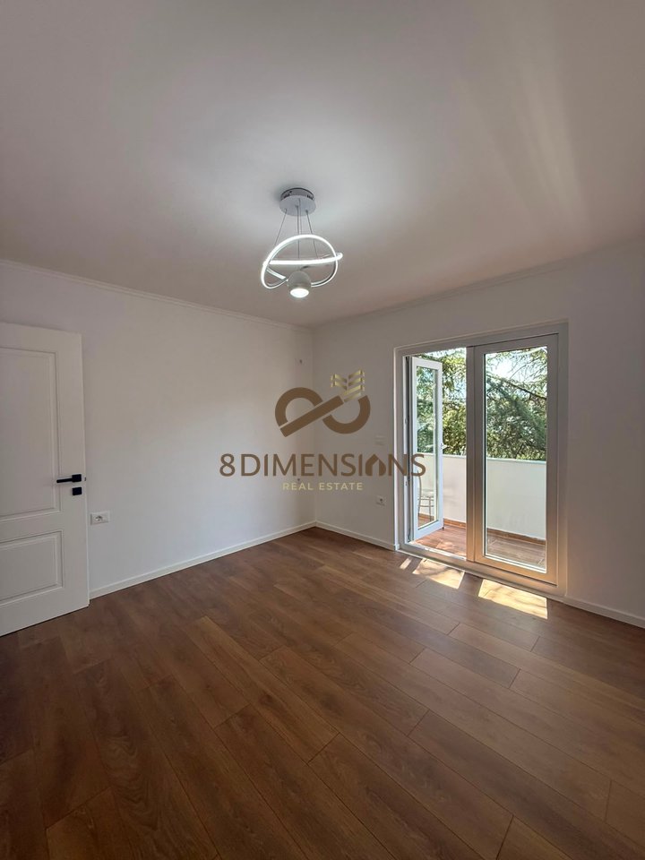 Apartment 1+1 totally renovated for sale in the Xhamllik Area, Tirana (ID D8141Z-29)