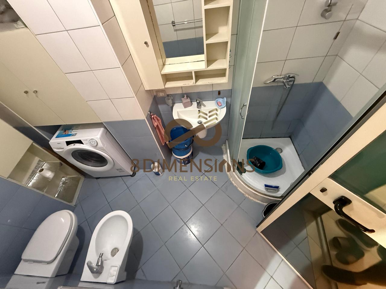 JEPET ME QERA APARTAMENT 1+1 PRANE RESTORANT FRESKUT (D8241A-247)