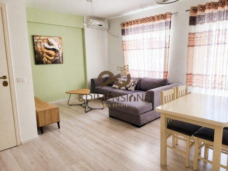 Jepet me qera Apartament 2+1 tek Kopshti Zoologjik (D8242A-248)
