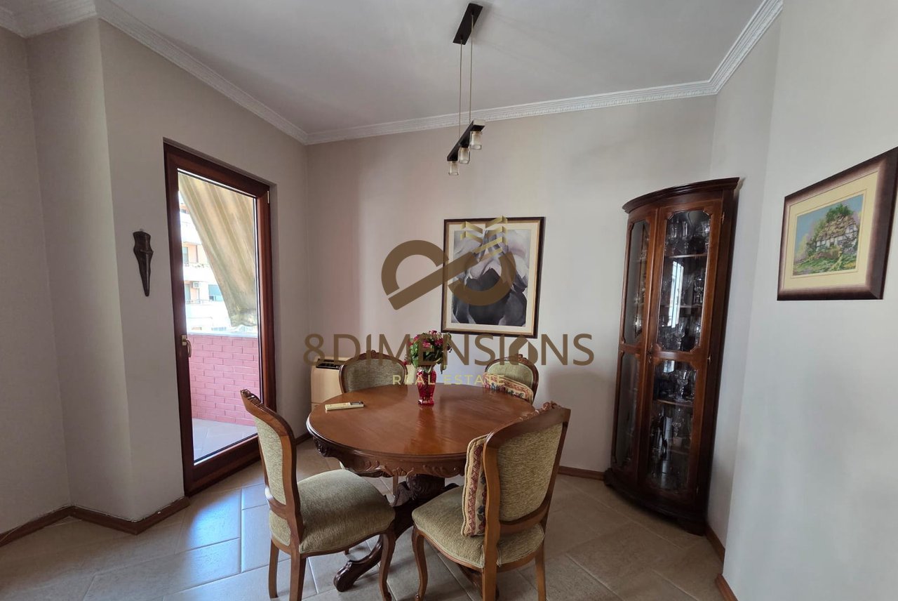 Jepet me qera Apartament 1+1 + dhomë gatimi më vete ne Komunen e Parisit ne Tirane(ID D8241A-249 )