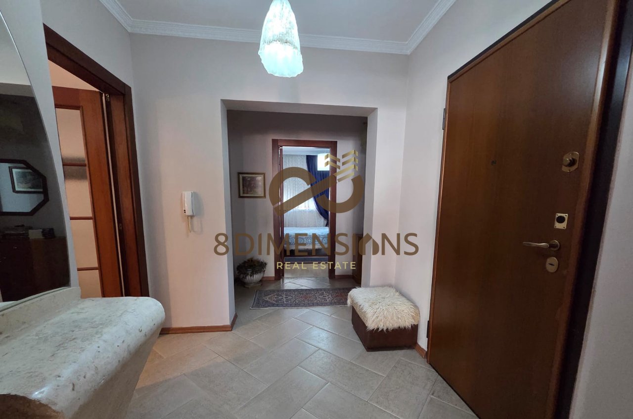 Jepet me qera Apartament 1+1 + dhomë gatimi më vete ne Komunen e Parisit ne Tirane(ID D8241A-249 )