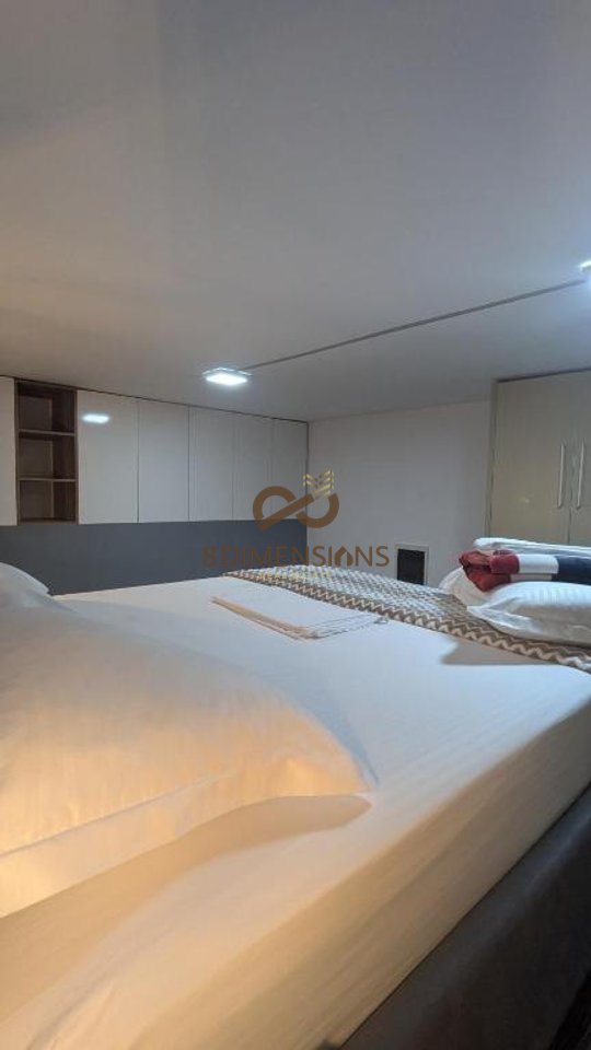 Duplex in affitto in Via 5 Maj, vicino al Condror Center (D8241A-250)