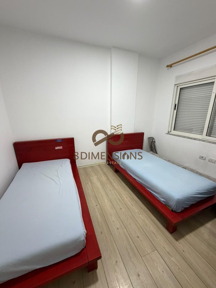 Jepet me qera apartamenti 2+1 ne Fresk prane rruges Shefqet Kuka (D8142A-148)

