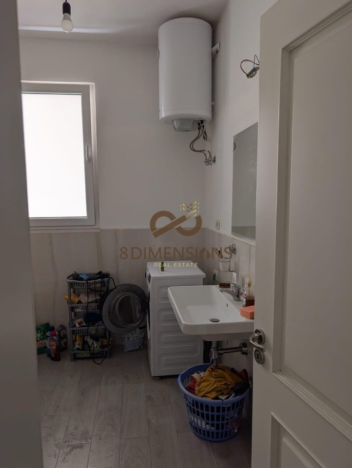 Jepet me qera apartament 2+1 ne zonen e Freskut, ne Tirane (ID D8242A-237)
