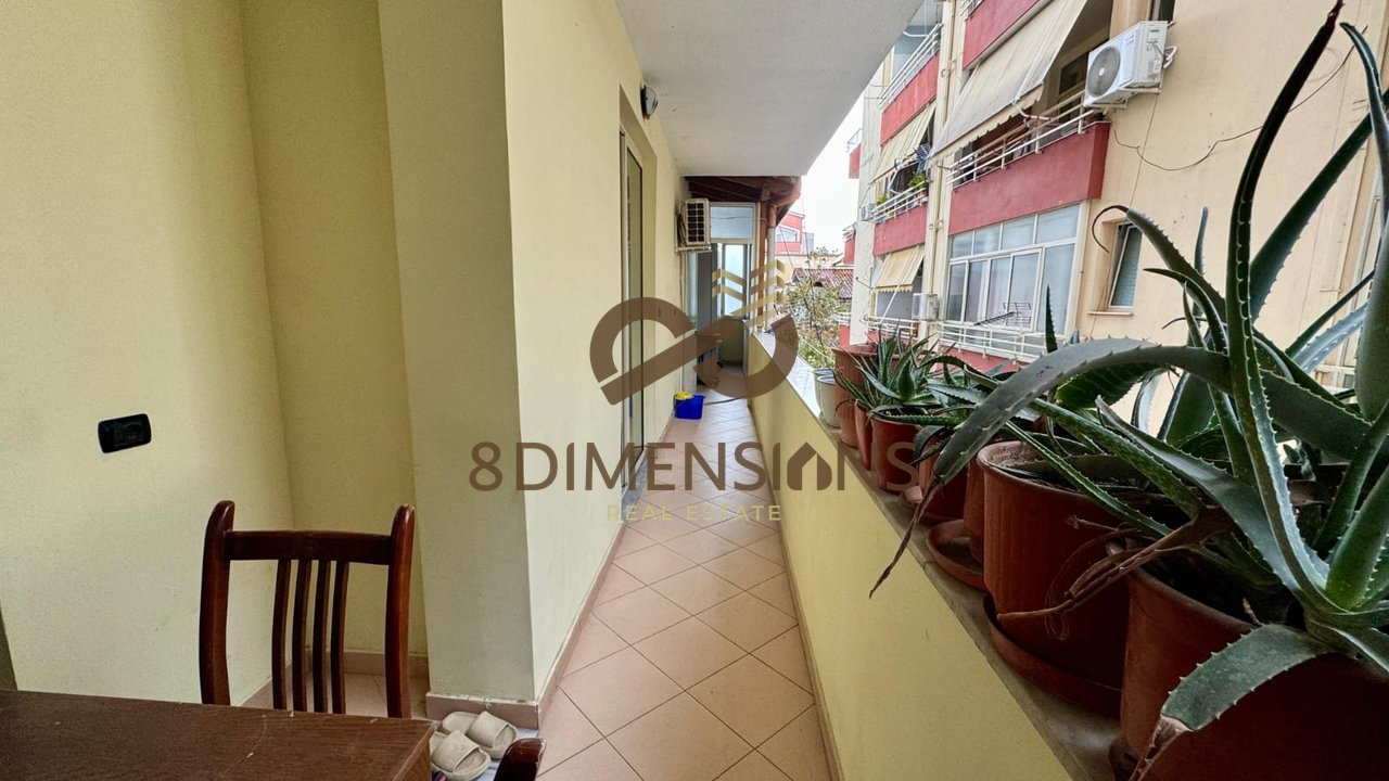 Jepet me qera Apartament 2+1 tek Kodra e Diellit, rruga Bill Clinton D8242A-242