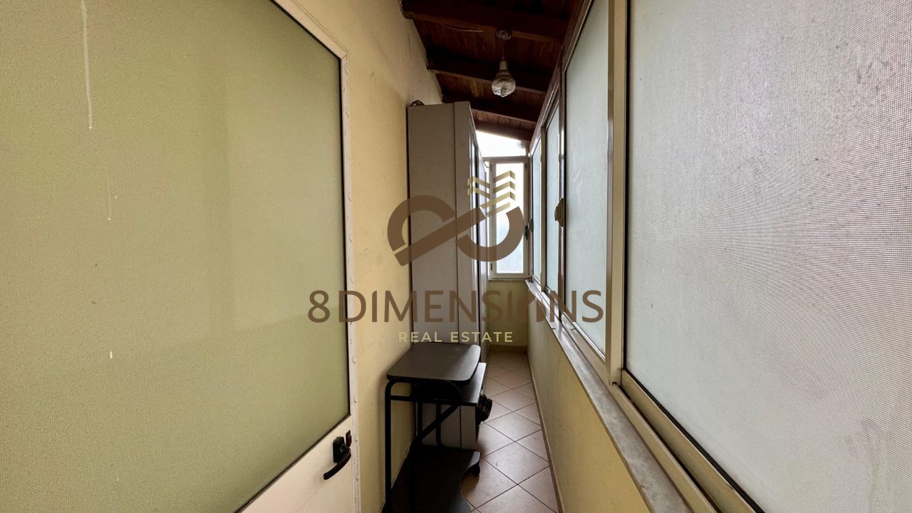 Jepet me qera Apartament 2+1 tek Kodra e Diellit, rruga Bill Clinton D8242A-242