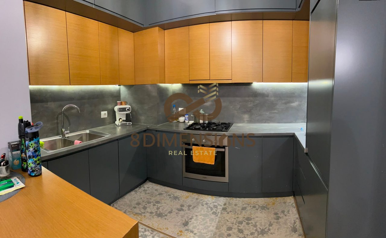 Jepet me qera Apartament 2+1 Tek Komuna e Parisit, prane Parkut Olimpik (D8242A-245)
