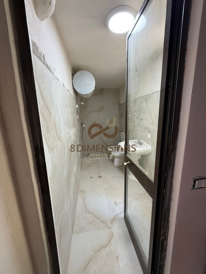Jepet me qera hyrje 1+1 afer me Depot e Ujit - Tirane D8241A-123