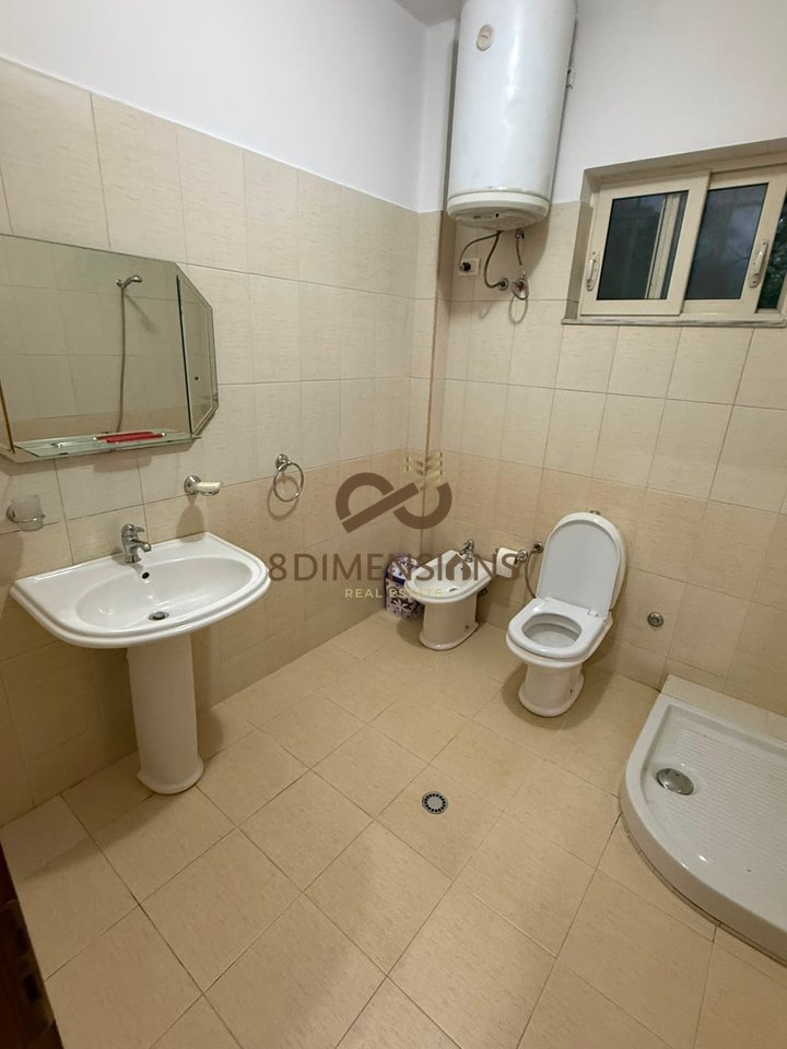 Appartamento 1+1 in affitto, con una superficie di 70m2 a 5 Maj (D8241A-262)
