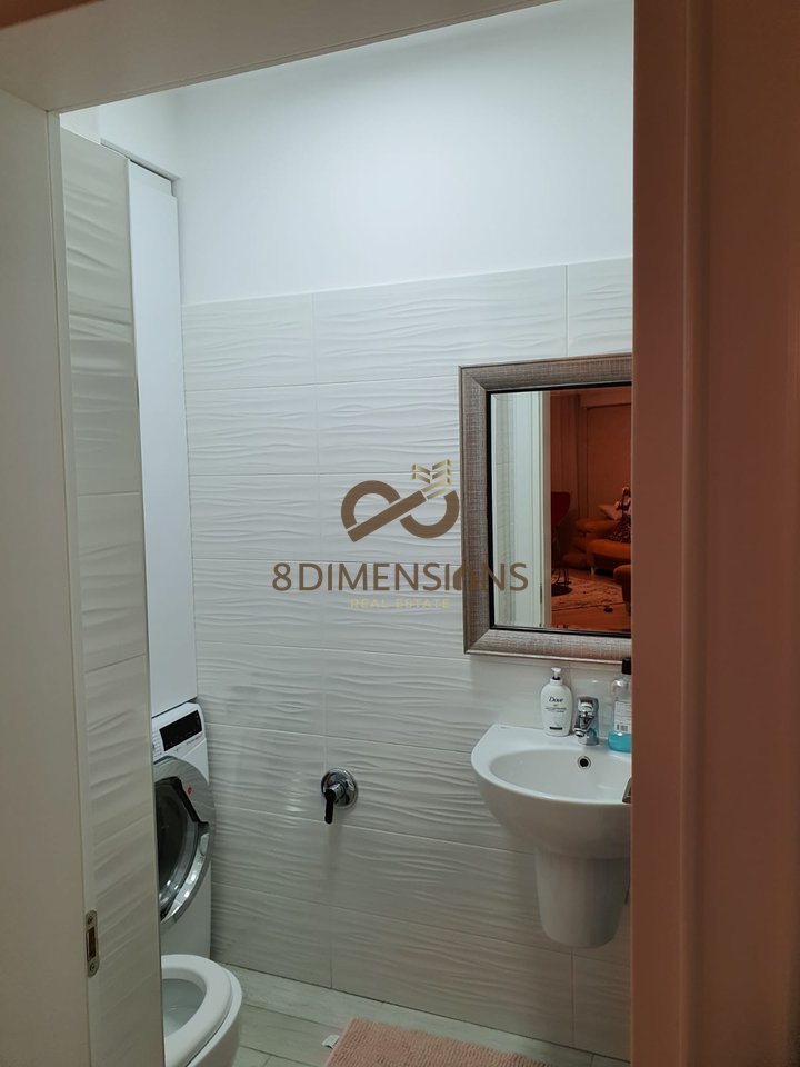 SHITET APARTAMENT I PERSHTATSHEM PER BIZNES! RRUGA KOSOVAREVE D8142A-149