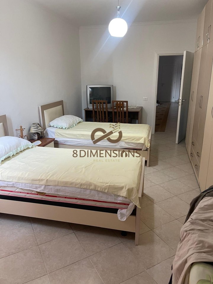 Appartamento 2+1 +2 +Balcone in affitto al Viale Zogu I - Tirana (ID D8242A-247)