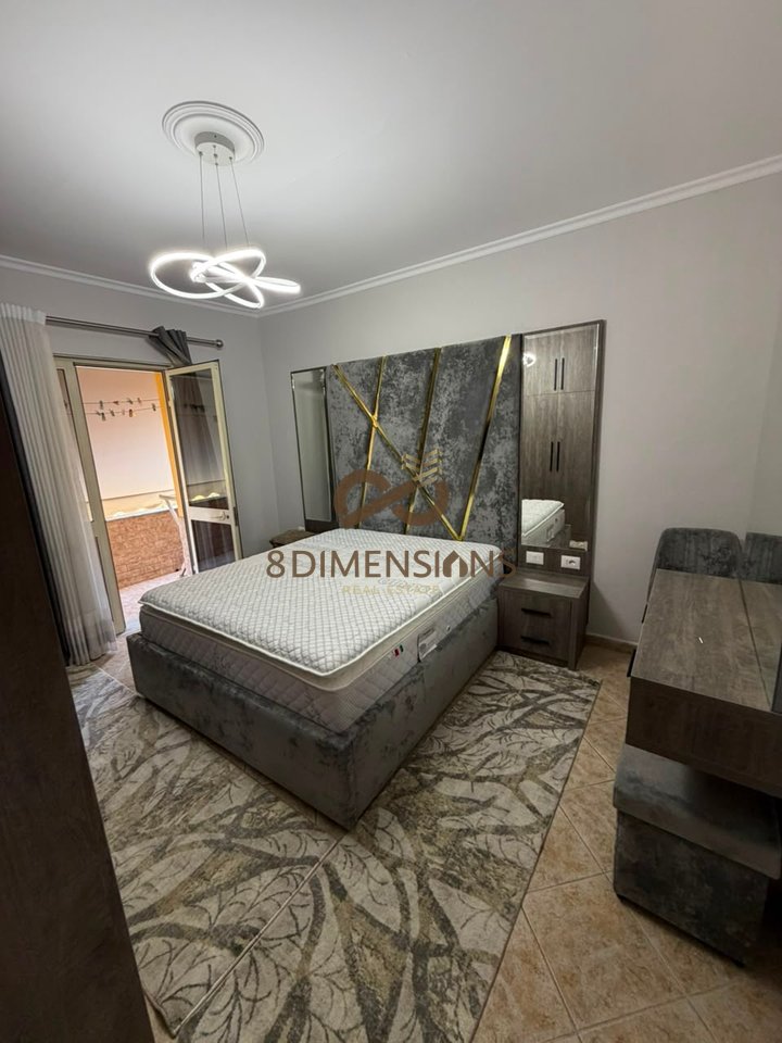 Appartamento 2+1 in affitto in via Duresi - vicino a Colosseo D8242Z-28