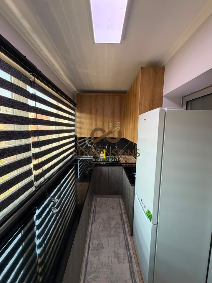Appartamento 2+1 in affitto in via Duresi - vicino a Colosseo D8242Z-28