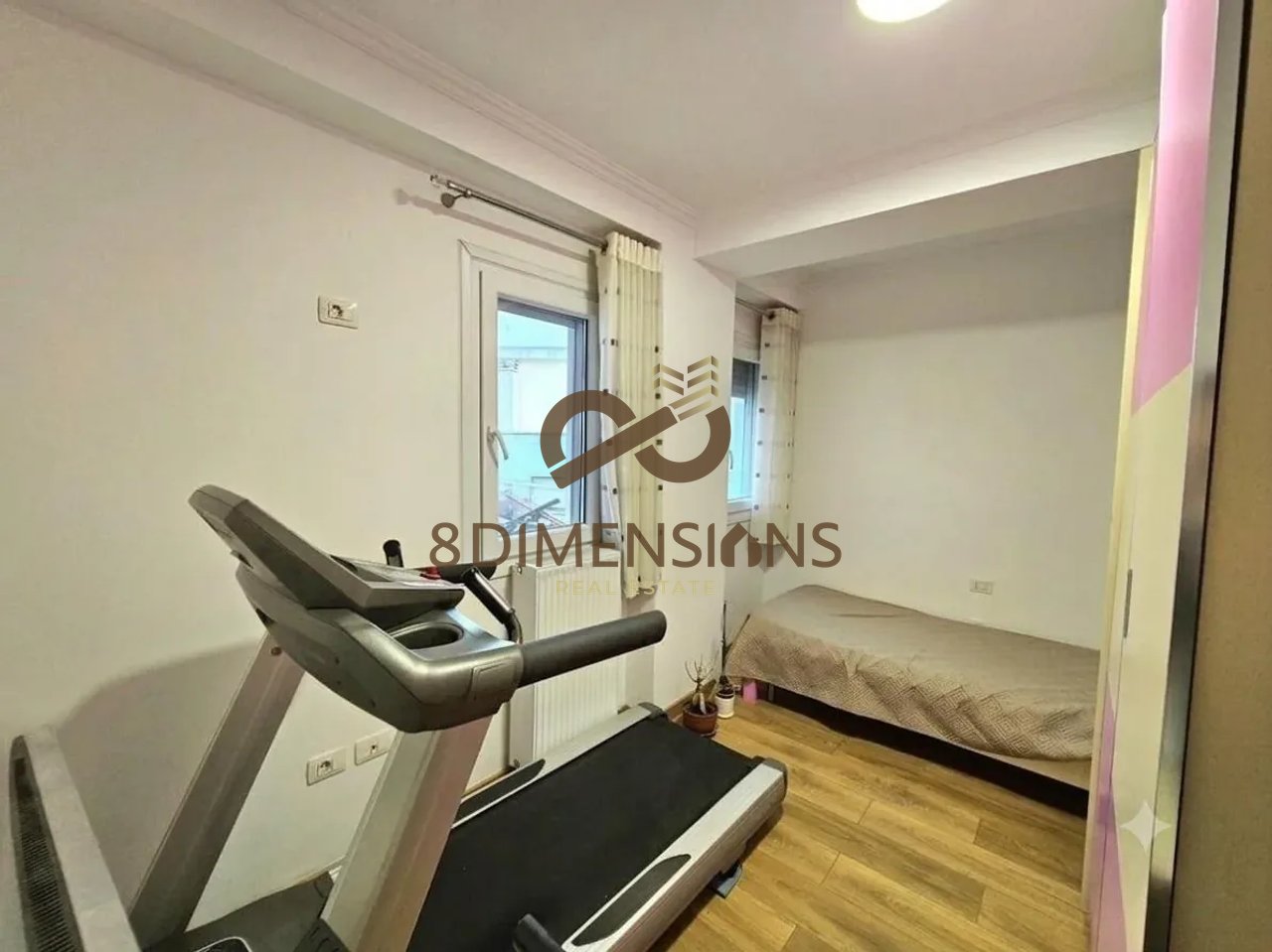 Appartamento 2+1 +Balcone +Posto Auto in affitto vicino al Giardino Botanico - Tirana (ID D8242A-249)