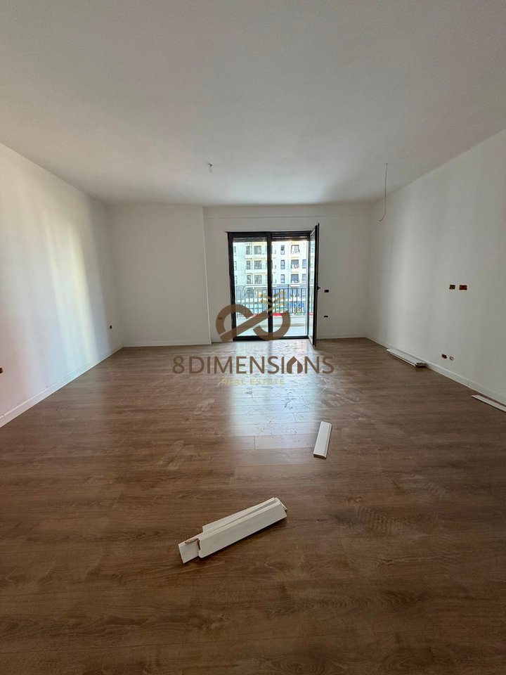 Jepet me qera Ambient Biznesi 2+1+2 në Kompleksin Ndregjoni, pranë Bulevardit të Ri ne Tirane (ID D828A-47)
