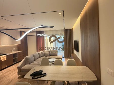 Affittasi appartamento 3+1+2 al Nuovo Boulevard, vicino alla vecchia stazione ferroviaria (D8243A-27)