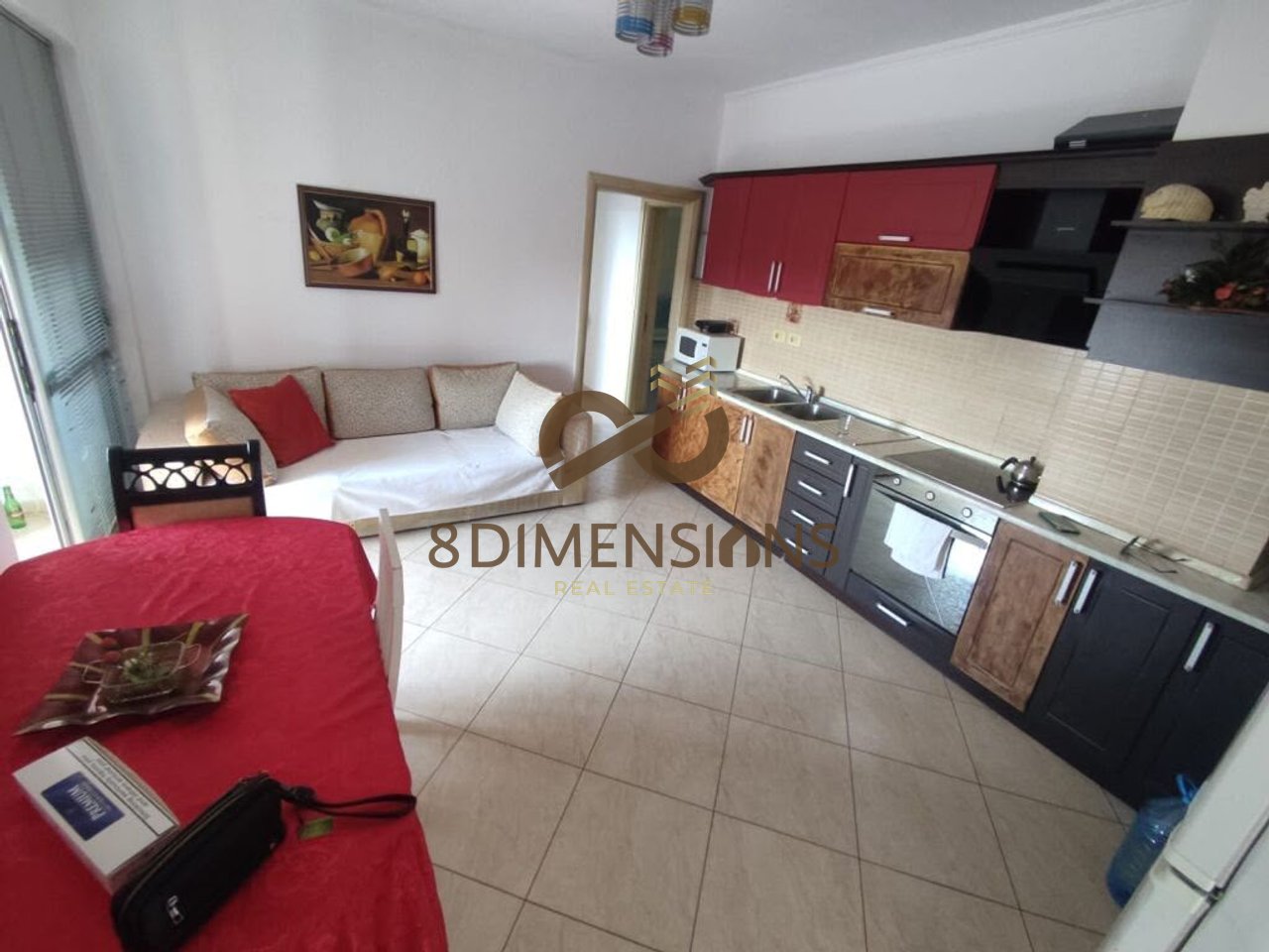 Jepet me qira apartament  në Rrugën Fortuzi  përballë Ministrisë së Drejtësisë, ne Tirane (ID D8242A-260 )