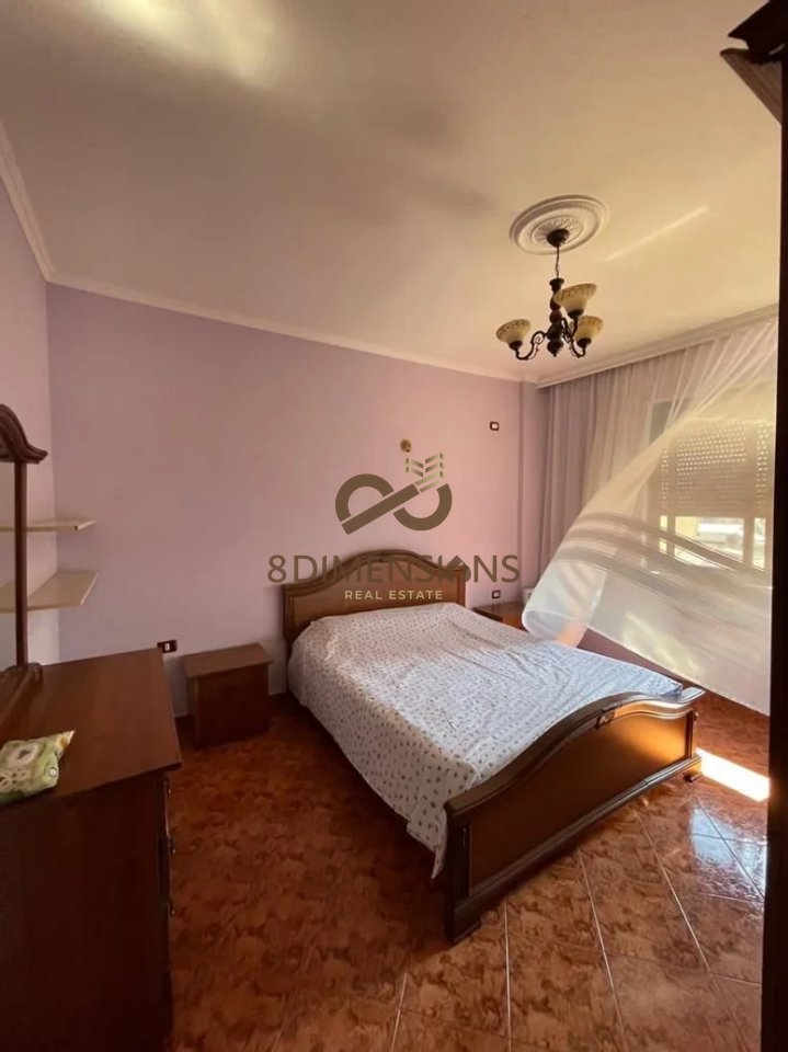 Apartament me qera 2+1 ne Laprake ,perballe Pro-Credit D8242Z-31