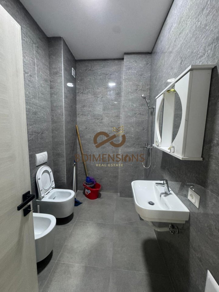 Apartament 2+1+2 i pabanuar ne Paskuqan D8242A-264