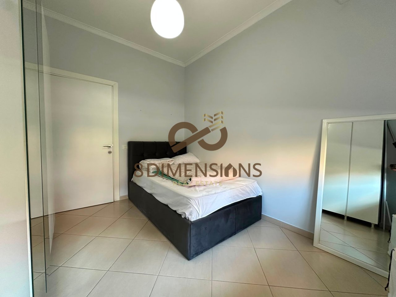 For rent Apartment 2+1+2 at Komuna e Parisit near Kristal center (D8242A-265)