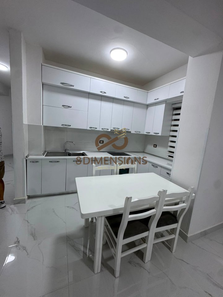 Apartament 2+1+2 në Astir, pranë Hotel Marinaj  D8242A-252