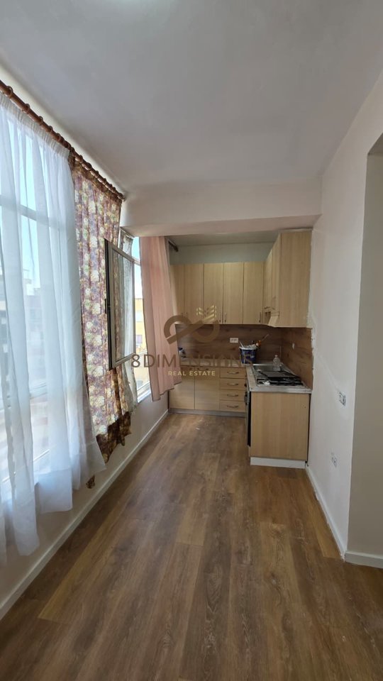 Shitet Apartament 2+1 ne ASTIR prane shkolles “BAR ARTISTIT” ne Tirane (ID D8142A-153 )