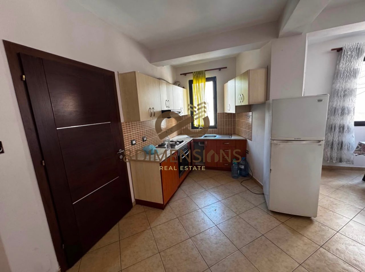 Apartament me qera 2+1 tek rruga Elbasanit - prane Xibraku D8242Z-29